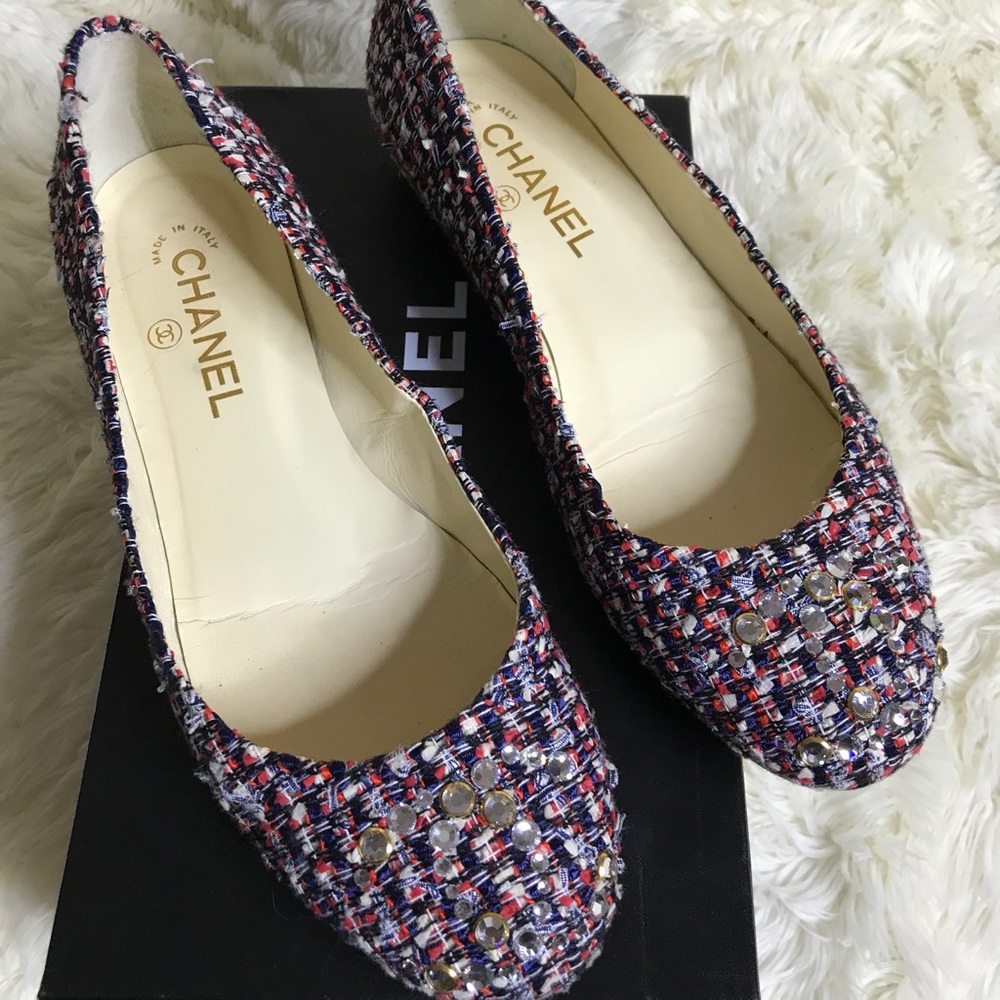 Authentic CHANEL tweed sparkle flats